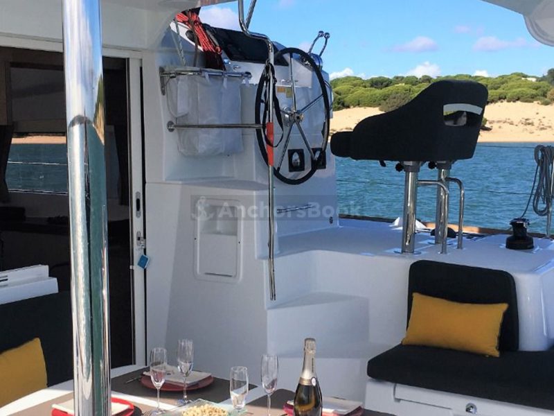 Luxury Catamaran Rental In Puerto Vallarta, Jalisco | Lagoon 40 | AnchorsBook Photo Luxury Catamaran Rental In Puerto Vallarta, Jalisco | Lagoon 40