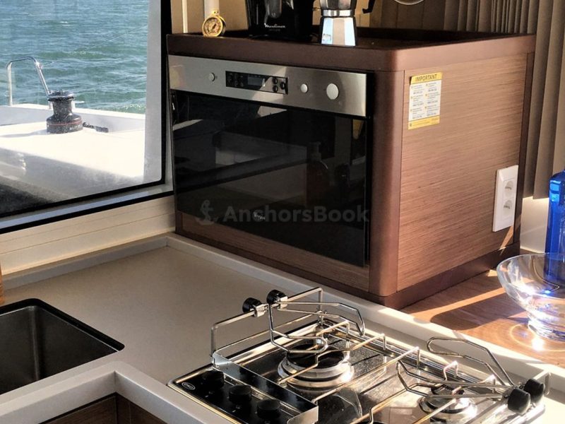 Luxury Catamaran Rental In Puerto Vallarta, Jalisco | Lagoon 40 | AnchorsBook Photo Luxury Catamaran Rental In Puerto Vallarta, Jalisco | Lagoon 40