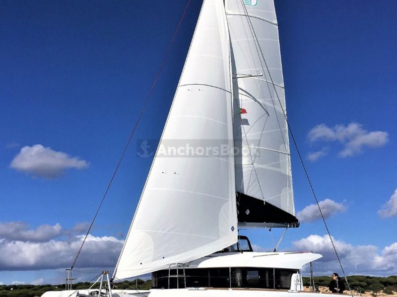 Luxury Catamaran Rental In Puerto Vallarta, Jalisco | Lagoon 40 | AnchorsBook Photo Luxury Catamaran Rental In Puerto Vallarta, Jalisco | Lagoon 40