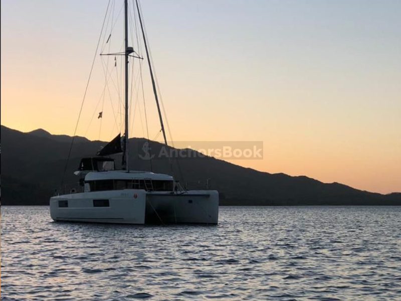 Luxury Catamaran Rental In Puerto Vallarta, Jalisco | Lagoon 40 | AnchorsBook Photo Luxury Catamaran Rental In Puerto Vallarta, Jalisco | Lagoon 40