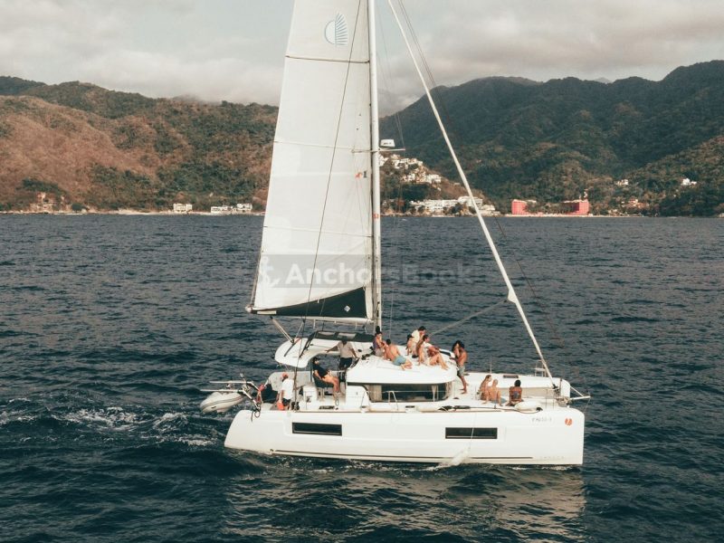 Luxury Catamaran Rental In Puerto Vallarta, Jalisco | Lagoon 40 | AnchorsBook Photo Luxury Catamaran Rental In Puerto Vallarta, Jalisco | Lagoon 40