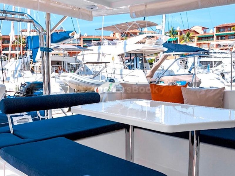 Luxury Catamaran Rental In Puerto Vallarta, Jalisco | Leopard 44 | AnchorsBook Photo Luxury Catamaran Rental In Puerto Vallarta, Jalisco | Leopard 44