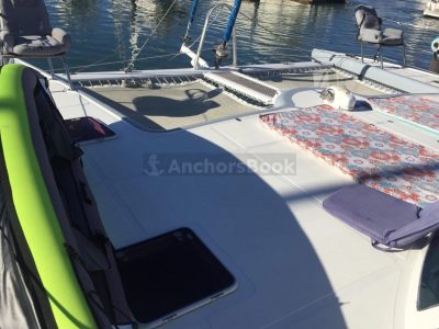 Beautiful SeaRay 34 | AnchorsBook Photo Luxury Catamaran Rental In Puerto Vallarta, Jalisco | Ziva Prout 50