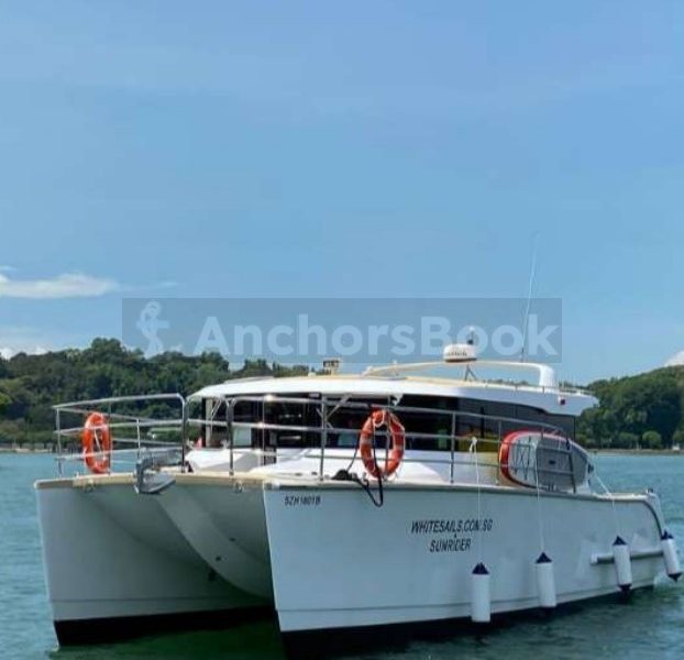 4 Hour Private Yacht Charter to Lazarus Island - SunRise 40ft | With Food, BBQ, Drinks, Watersports & Fishing | AnchorsBook Photo 4 Hour Private Yacht Charter to Lazarus Island - SunRise 40ft | With Food, BBQ, Drinks, Watersports & Fishing