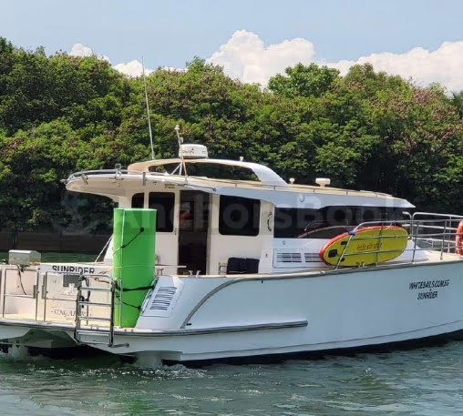 4 Hour Private Yacht Charter - Luxury 40ft Catamaran (Food, BBQ, Drinks, Watersports & Fishing Incl.) | AnchorsBook Photo 4 Hour Private Yacht Charter - Luxury 40ft Catamaran (Food, BBQ, Drinks, Watersports & Fishing Incl.)