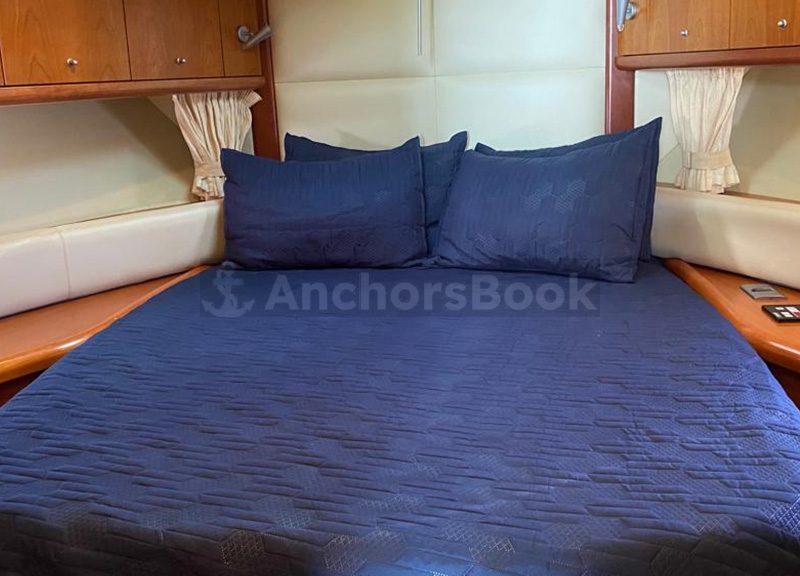 Luxury Yacht Rental In Puerto Vallarta, Jalisco | SunSeeker 44 | AnchorsBook Photo Luxury Yacht Rental In Puerto Vallarta, Jalisco | SunSeeker 44
