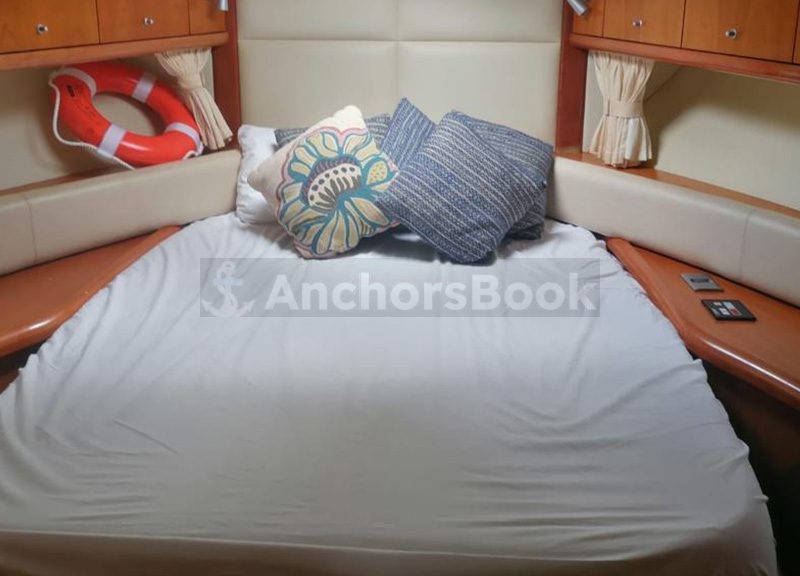Luxury Yacht Rental In Puerto Vallarta, Jalisco | SunSeeker 44 | AnchorsBook Photo Luxury Yacht Rental In Puerto Vallarta, Jalisco | SunSeeker 44