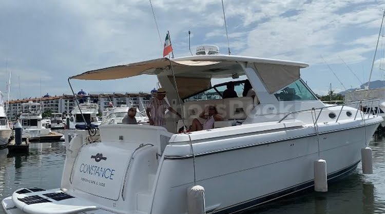 Luxury Yacht Rental In Puerto Vallarta, Jalisco | Tiara 44 | AnchorsBook Photo Luxury Yacht Rental In Puerto Vallarta, Jalisco | Tiara 44