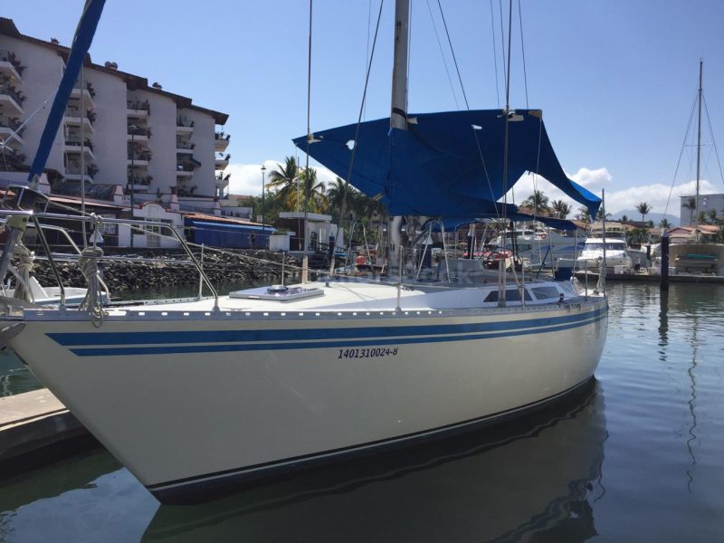Luxury Sailboat Rental In Puerto Vallarta, Jalisco | Wind Dancer 42 | AnchorsBook Photo Luxury Sailboat Rental In Puerto Vallarta, Jalisco | Wind Dancer 42