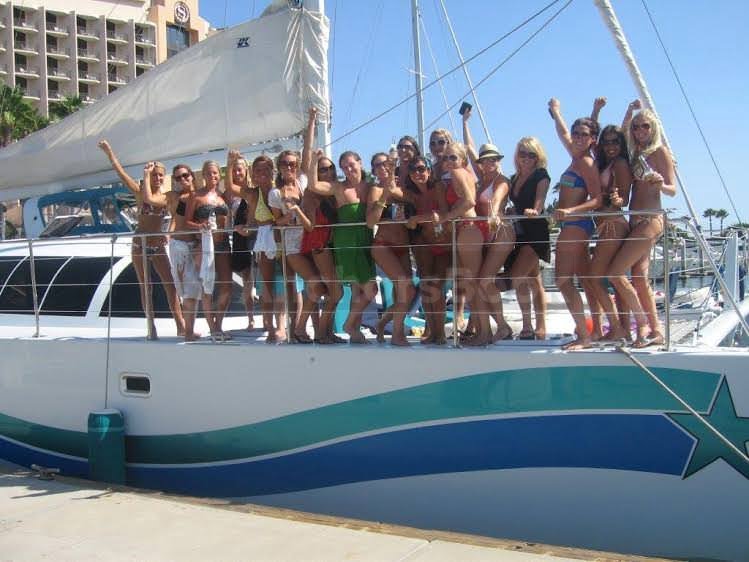 Private Boat Rental Priced Per Person in San Diego California - 50' Luxury Catamaran | AnchorsBook Photo Private Boat Rental Priced Per Person in San Diego California - 50' Luxury Catamaran