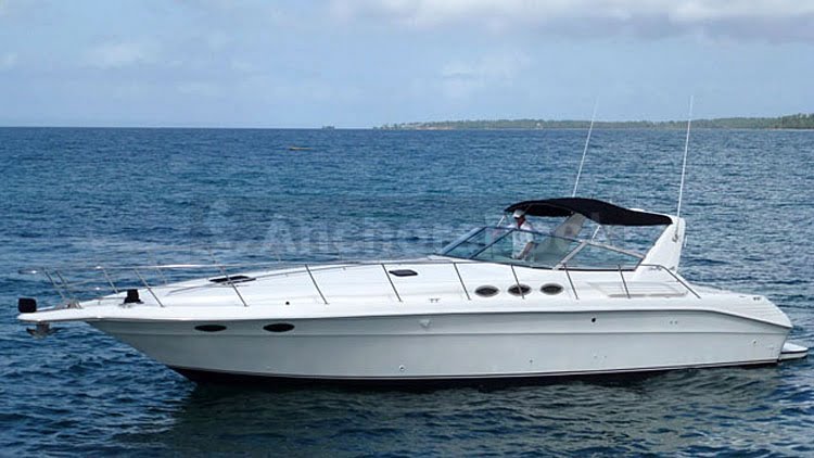 Boat Rental in San Diego California - 45' Luxury Power Yacht | AnchorsBook Photo Boat Rental in San Diego California - 45' Luxury Power Yacht