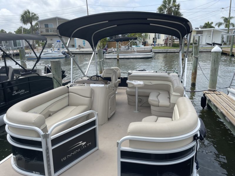 BOAT FUN IN THE SUN - PONTOON DAY 21ft Bennington | AnchorsBook Photo BOAT FUN IN THE SUN - PONTOON DAY 21ft Bennington