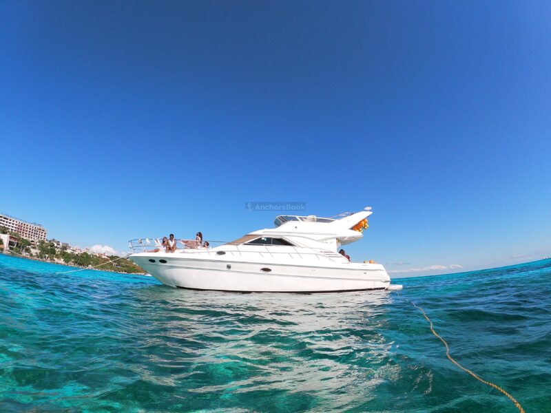 SEA RAY FLYBRIDGE FOR 15 PEOPLE IN CANCUN | AnchorsBook Photo SEA RAY FLYBRIDGE FOR 15 PEOPLE IN CANCUN