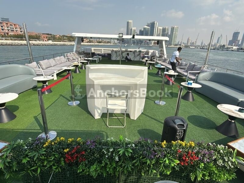Bella Vita 1 Yacht Charter (Dubai – 130 Guests Max) | AnchorsBook Photo Bella Vita 1 Yacht Charter (Dubai – 130 Guests Max)