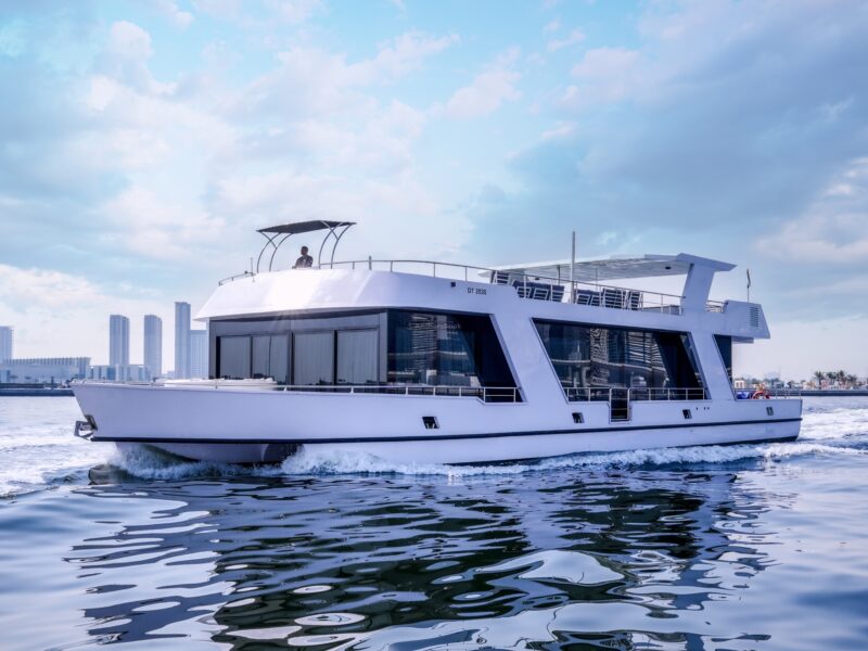 Bella Vita 1 Yacht Charter (Dubai – 130 Guests Max) | AnchorsBook Photo Bella Vita 1 Yacht Charter (Dubai – 130 Guests Max)