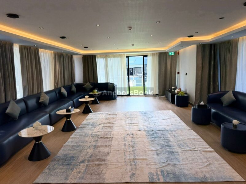 Bella Vita 1 Yacht Charter (Dubai – 130 Guests Max) | AnchorsBook Photo Bella Vita 1 Yacht Charter (Dubai – 130 Guests Max)