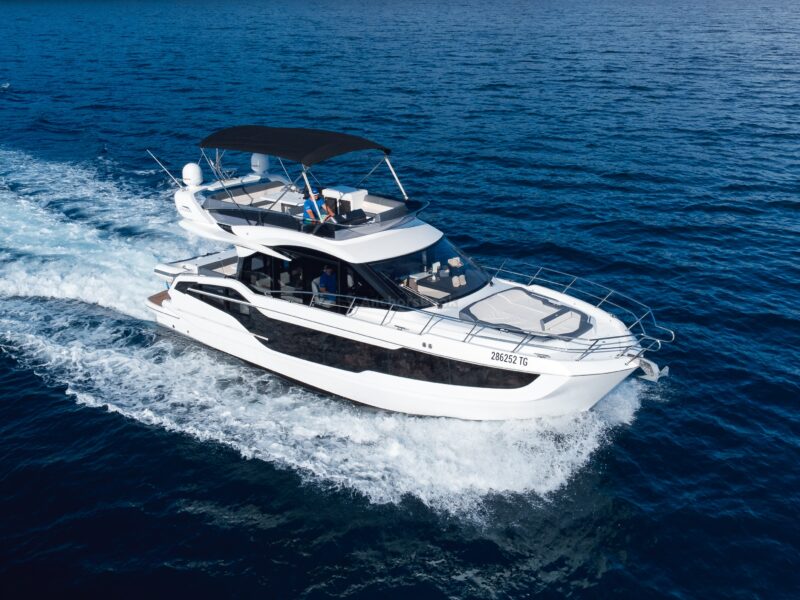 Galeon 440 Fly "FGstar Mini" (46 FT) | AnchorsBook Photo Galeon 440 Fly "FGstar Mini" (46 FT)