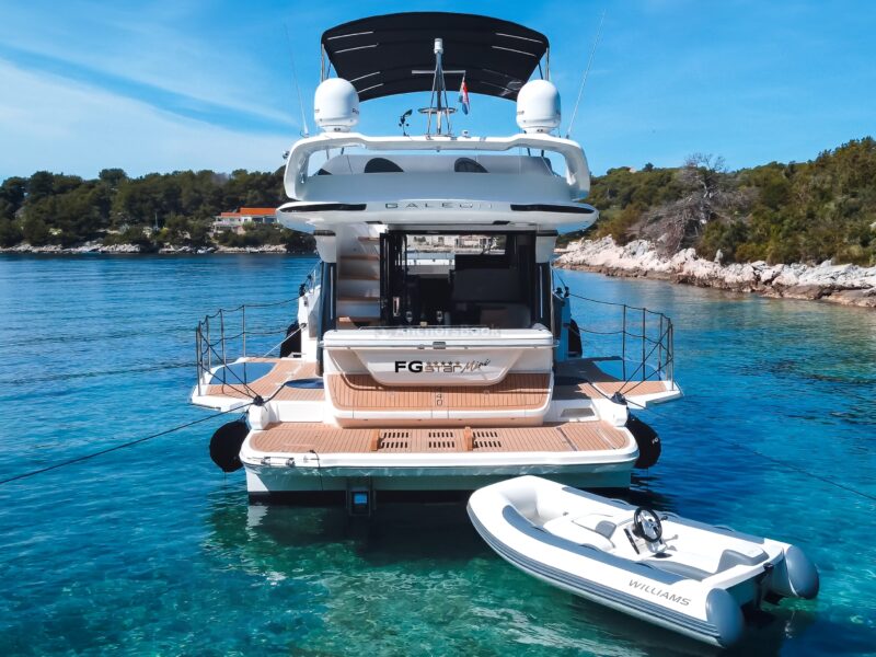 Galeon 440 Fly "FGstar Mini" (46 FT) | AnchorsBook Photo Galeon 440 Fly "FGstar Mini" (46 FT)