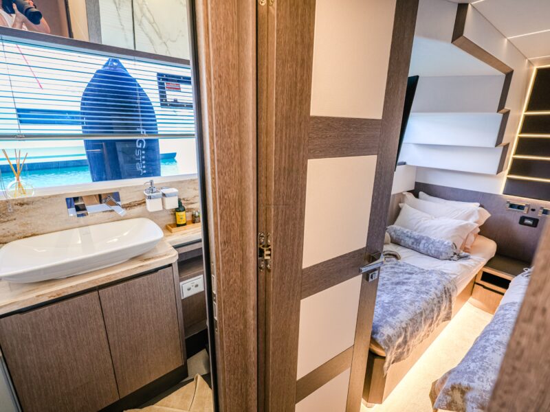 Galeon 640 Fly "FGstar" (68 FT) | AnchorsBook Photo Galeon 640 Fly "FGstar" (68 FT)