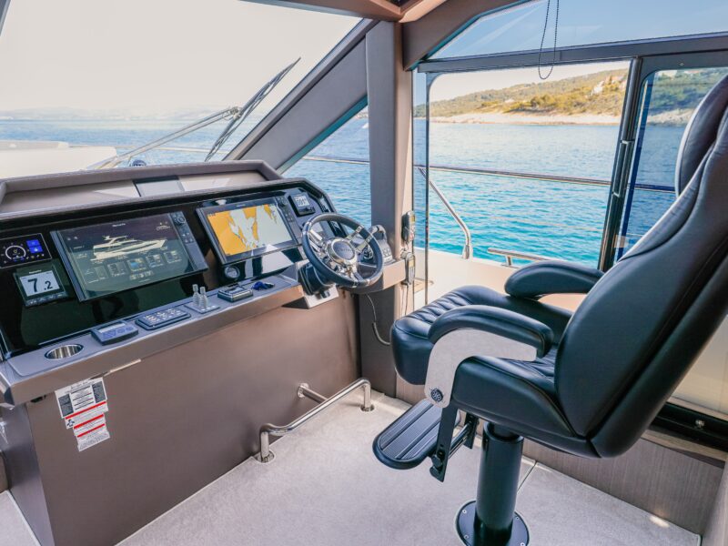 Galeon 640 Fly "FGstar" (68 FT) | AnchorsBook Photo Galeon 640 Fly "FGstar" (68 FT)
