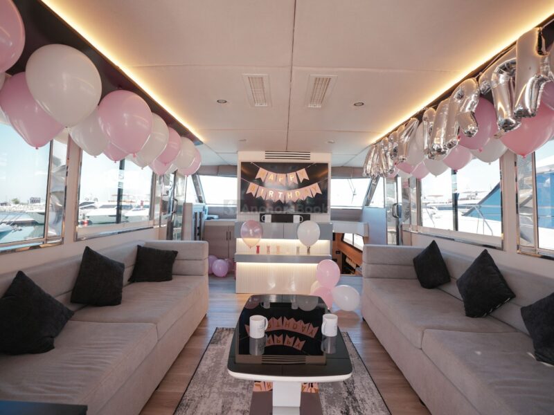 AnchorsBook Fleet: Vogue Luxury Yacht Rental - Hatteras 64ft (22PAX) | AnchorsBook Photo AnchorsBook Fleet: Vogue Luxury Yacht Rental - Hatteras 64ft (22PAX)