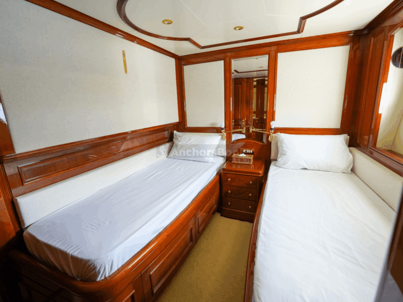 BENETTI 115 ULTRALUXURY YACHT - 55PAX | AnchorsBook Photo BENETTI 115 ULTRALUXURY YACHT - 55PAX