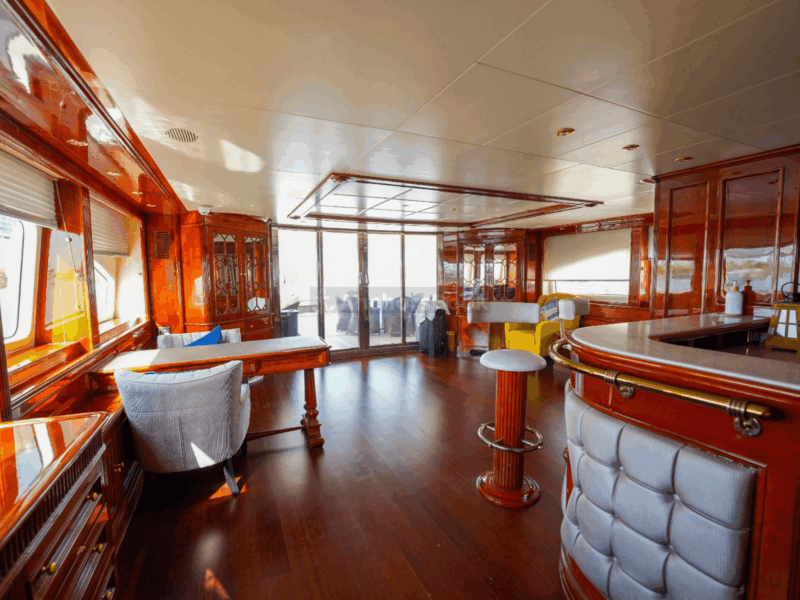 BENETTI 115 ULTRALUXURY YACHT - 55PAX | AnchorsBook Photo BENETTI 115 ULTRALUXURY YACHT - 55PAX