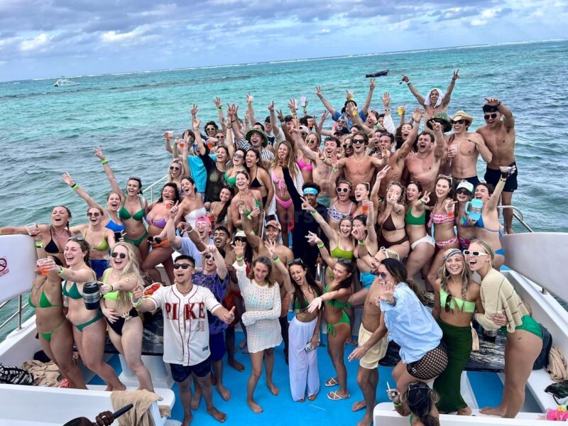 Premium yacht available in Punta Cana Shared Party | AnchorsBook Photo Premium yacht available in Punta Cana Shared Party
