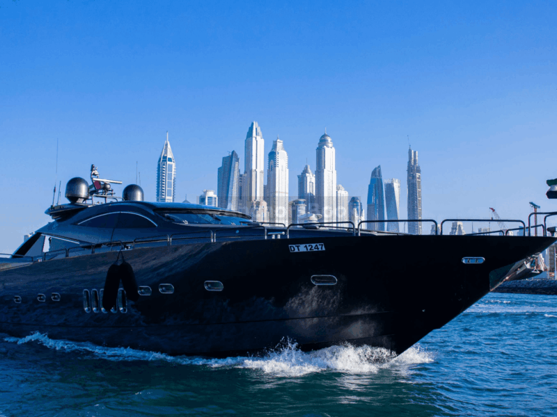 MAJESTIC PEARL 92ft - Dubai Yacht Rental | AnchorsBook Photo MAJESTIC PEARL 92ft - Dubai Yacht Rental
