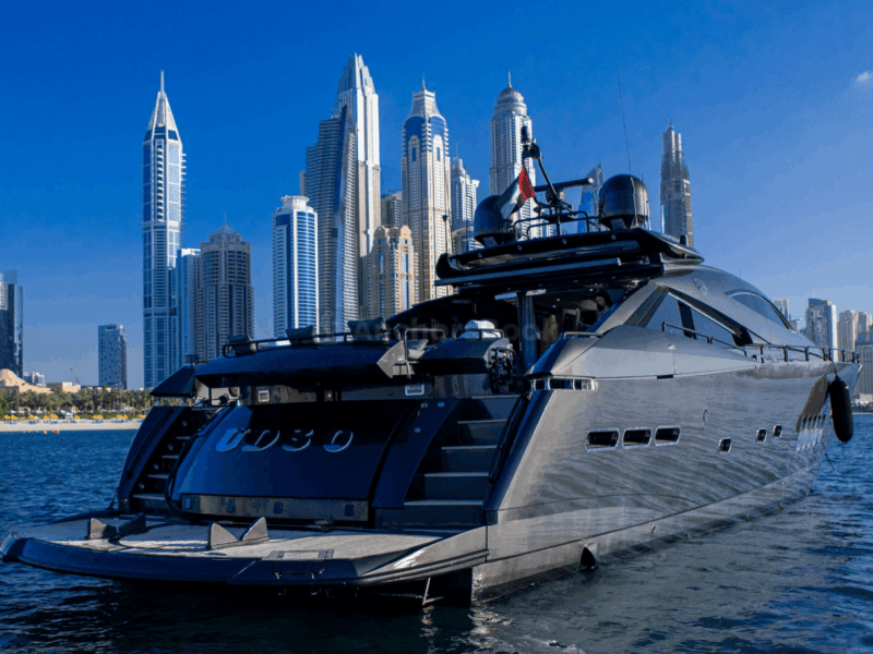 MAJESTIC PEARL 92ft - Dubai Yacht Rental | AnchorsBook Photo MAJESTIC PEARL 92ft - Dubai Yacht Rental