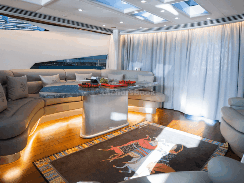 MAJESTIC PEARL 92ft - Dubai Yacht Rental | AnchorsBook Photo MAJESTIC PEARL 92ft - Dubai Yacht Rental