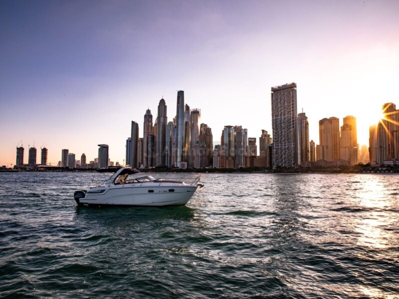 AnchorsBook BMW Yacht – Nora 33ft (8 PAX) | AnchorsBook Photo AnchorsBook BMW Yacht – Nora 33ft (8 PAX)