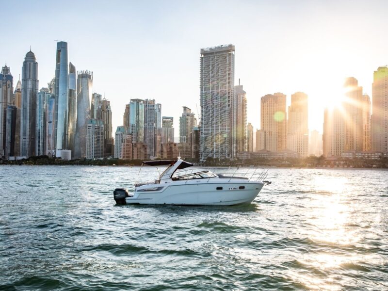 AnchorsBook BMW Yacht – Nora 33ft (8 PAX) | AnchorsBook Photo AnchorsBook BMW Yacht – Nora 33ft (8 PAX)