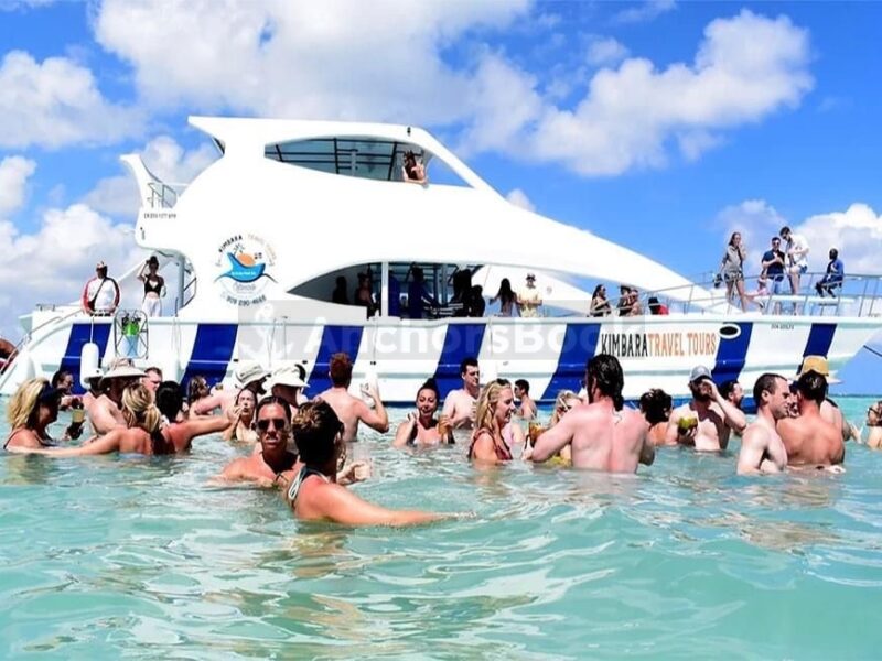 Premium yacht available in Punta Cana Shared Party | AnchorsBook Photo Premium yacht available in Punta Cana Shared Party