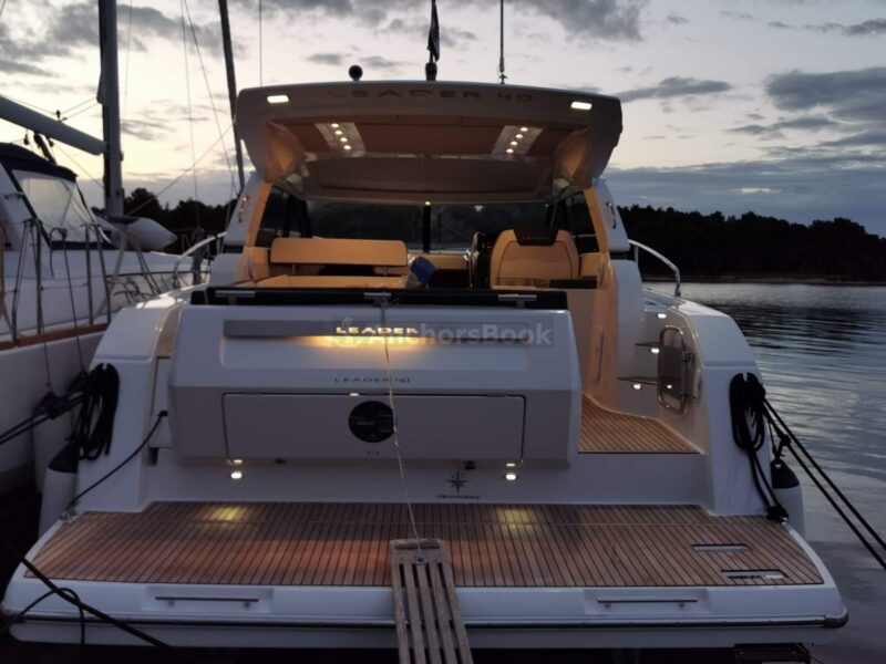 Leader 40 Vip Private 2022 Yacht - 8PAX | AnchorsBook Photo Leader 40 Vip Private 2022 Yacht - 8PAX