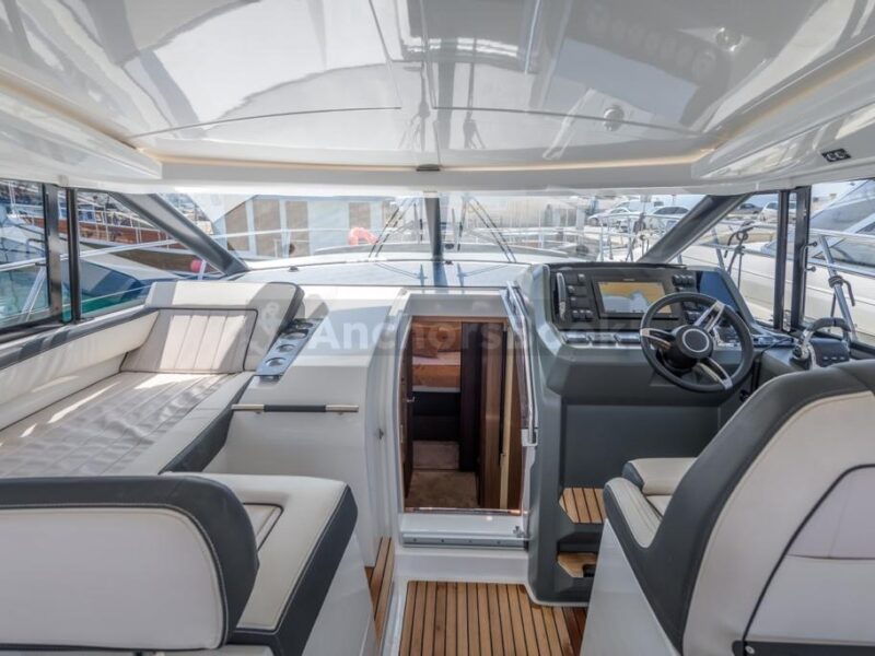 Leader 40 Vip Private 2022 Yacht - 8PAX | AnchorsBook Photo Leader 40 Vip Private 2022 Yacht - 8PAX