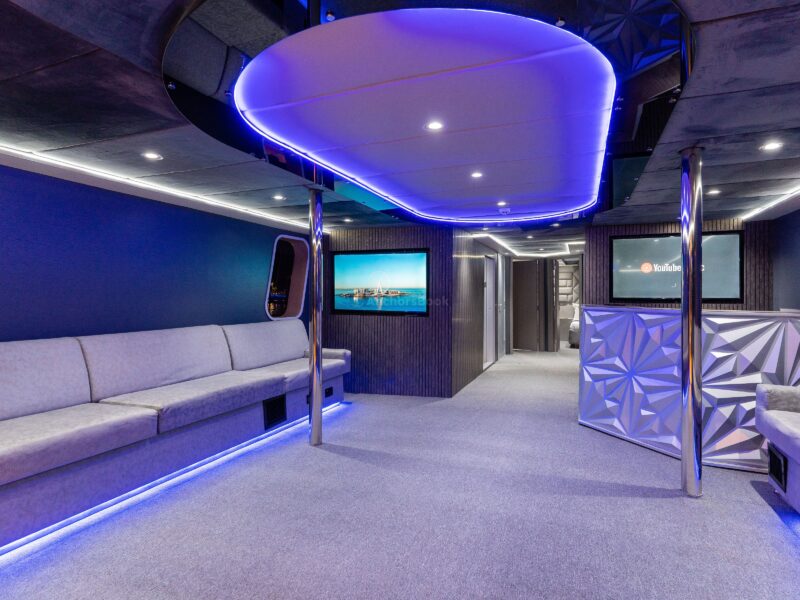 Sweet Caroline Dubai 142ft VIP Mega Yacht - Up To 150 Guests | AnchorsBook Photo Sweet Caroline Dubai 142ft VIP Mega Yacht - Up To 150 Guests