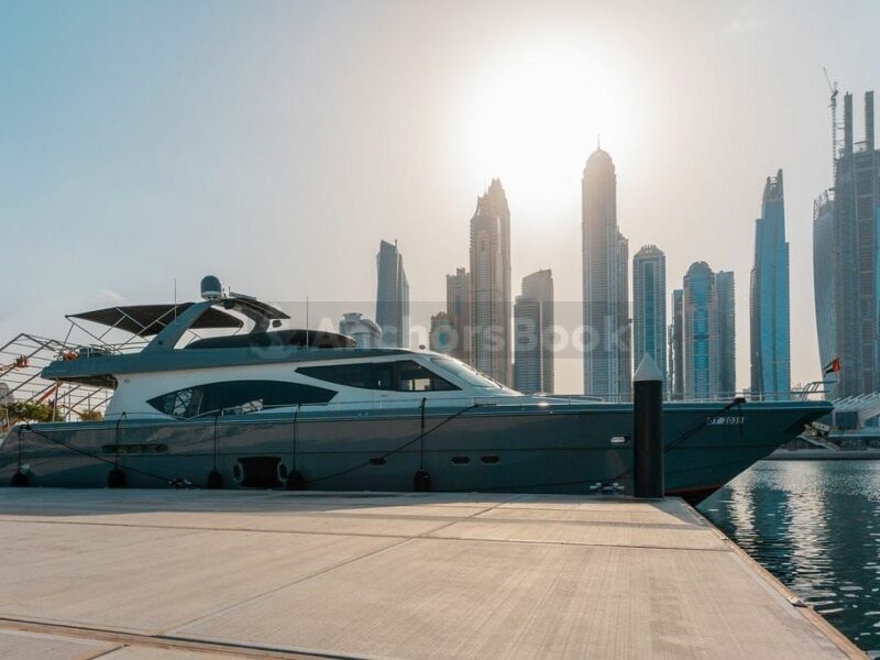 VIP 88ft Dubai Yacht Rental For 55PAX | AnchorsBook Photo VIP 88ft Dubai Yacht Rental For 55PAX