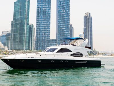 Dubai Yacht Rentals | AnchorsBook Photo 3-6 Hour Birthday Party 68ft Yacht With Cake, Decorations & Drinks Included – Dinner Optional – (Up to 25PAX)