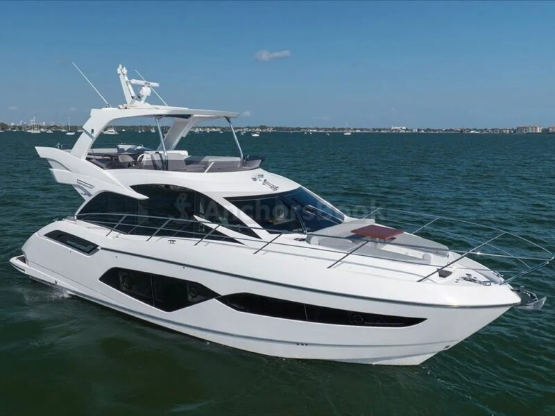 MULTIPLE HOURS RENTAL - Sunseeker Manhattan 55ft | AnchorsBook Photo MULTIPLE HOURS RENTAL - Sunseeker Manhattan 55ft
