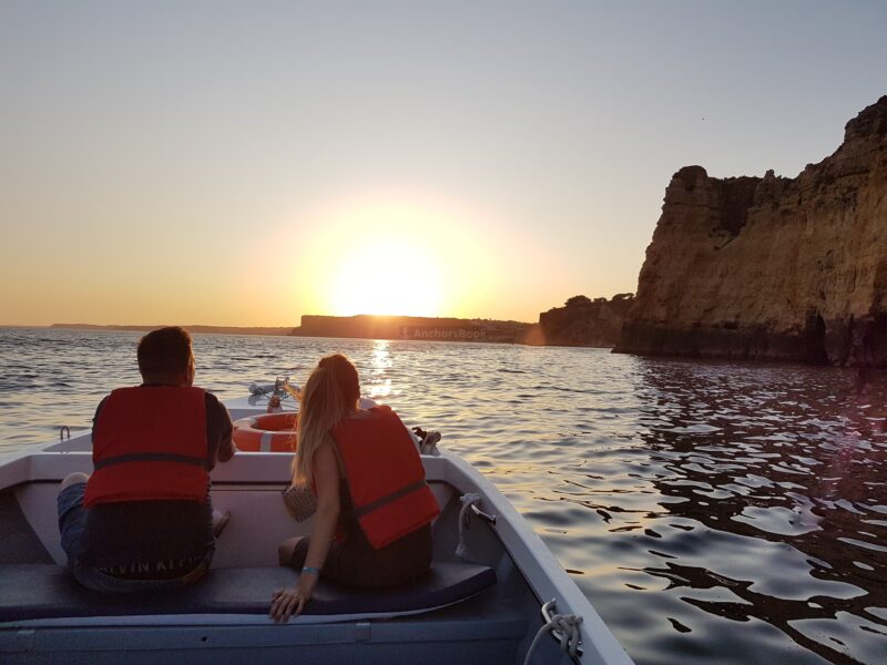 Shared Group SUNSET Boat Tour from Lagos to Ponta da Piedade with Local Guide | AnchorsBook Photo Shared Group SUNSET Boat Tour from Lagos to Ponta da Piedade with Local Guide
