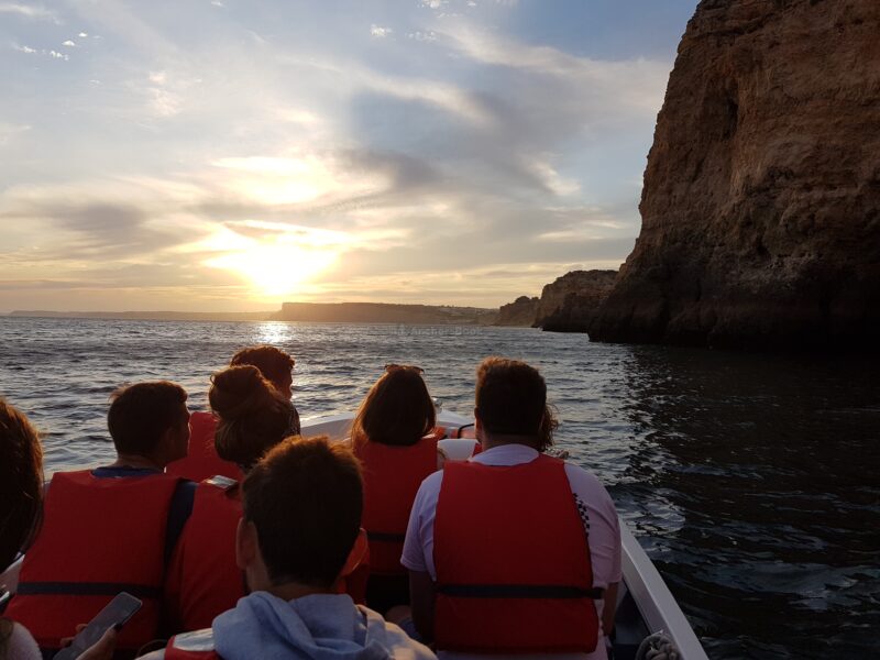 Shared Group SUNSET Boat Tour from Lagos to Ponta da Piedade with Local Guide | AnchorsBook Photo Shared Group SUNSET Boat Tour from Lagos to Ponta da Piedade with Local Guide