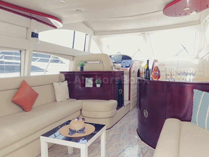 Dubai 52ft Yacht Rental For Up To 15 Guests | AnchorsBook Photo Dubai 52ft Yacht Rental For Up To 15 Guests