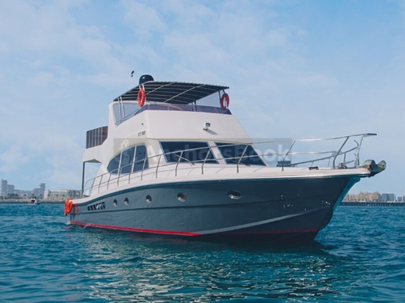Dubai 82ft Yacht Rental For Up To 33 Guests | AnchorsBook Photo Dubai 82ft Yacht Rental For Up To 33 Guests