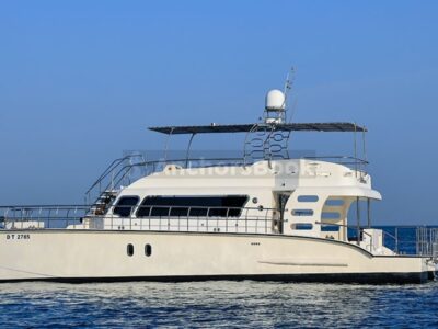Dubai 55ft Catamaran Yacht Rental For Up To 15 Guests