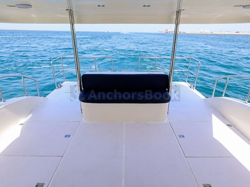 Dubai 55ft Catamaran Yacht Rental For Up To 15 Guests | AnchorsBook Photo Dubai 55ft Catamaran Yacht Rental For Up To 15 Guests