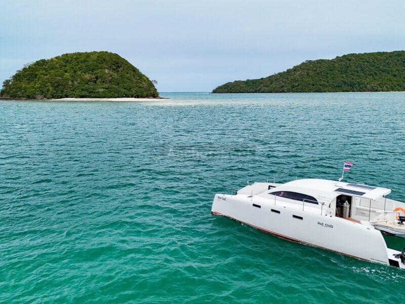 Hot Chilli 38 ft. Power Catamaran | AnchorsBook Photo Hot Chilli 38 ft. Power Catamaran
