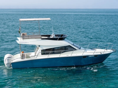 4-6 Hour Birthday Party 40ft Yacht - Includes: 🚌Transfers, 🎂Cake, 🎈Decorations, 🥂Unlimited Alcohol & Soft Drinks