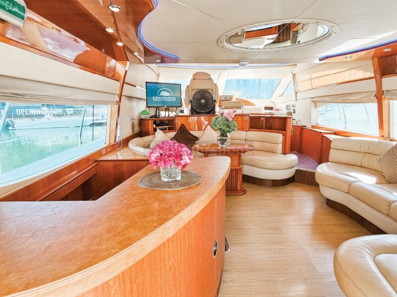 4-6 Hour Birthday Party 58ft Yacht - Includes: 🚌Transfers, 🎂Cake, 🎈Decorations, 🥂Unlimited Alcohol & Soft Drinks