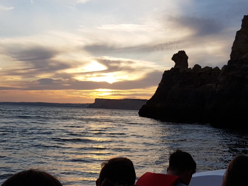 Shared Group SUNSET Boat Tour from Lagos to Ponta da Piedade with Local Guide | AnchorsBook Photo Shared Group SUNSET Boat Tour from Lagos to Ponta da Piedade with Local Guide